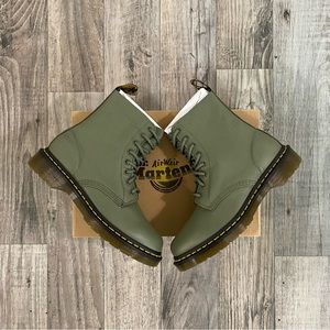Women’s Dr. Martens 1460 Pascal Virginia Khaki Green